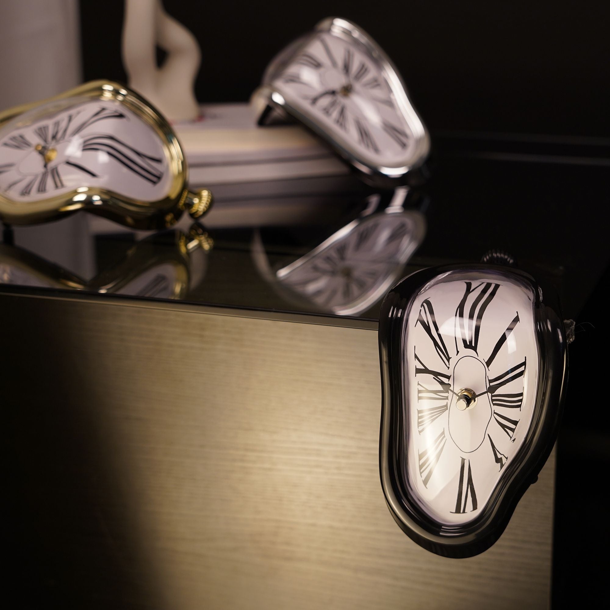 Oriel - Dali Melting Clock for Decorative Home Office Shelf Desk Table Funny Creative Gift