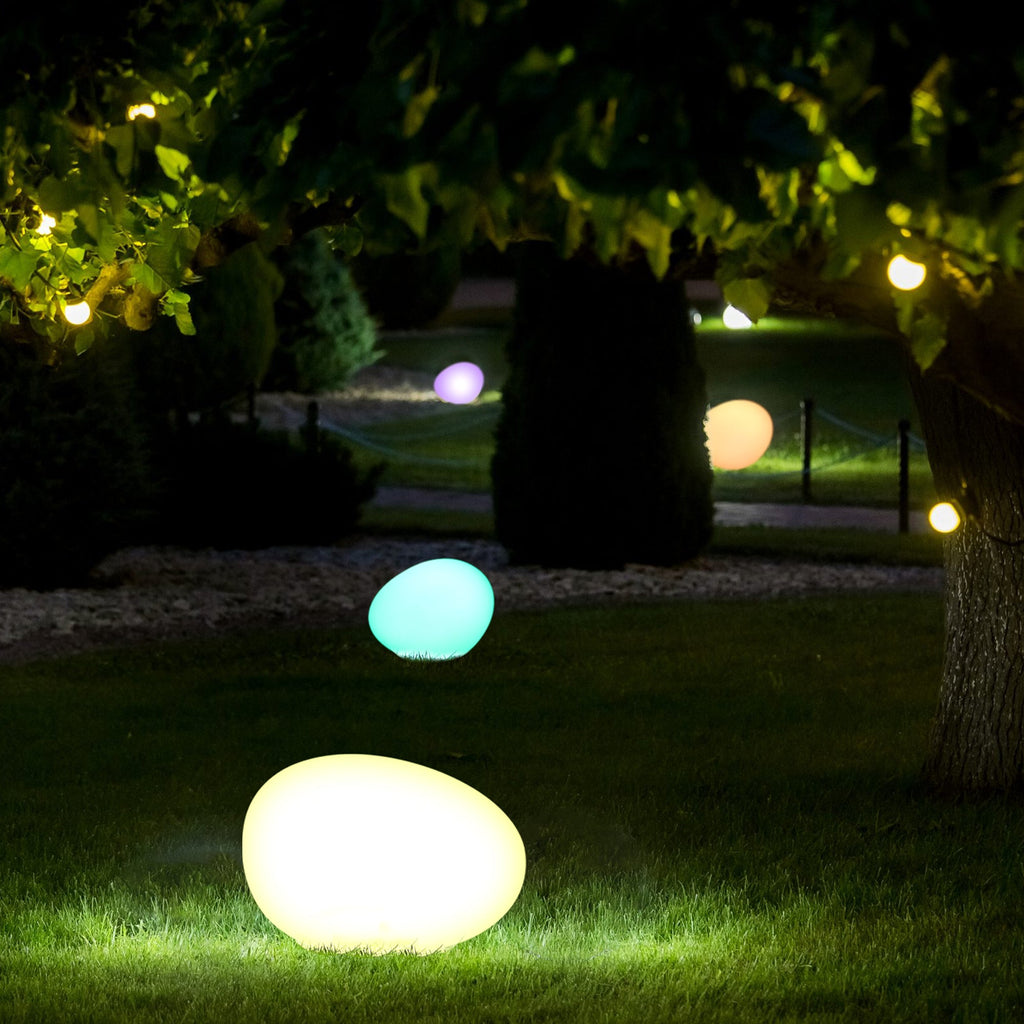 Noa - Indoor & Outdoor Solar Cobblestone Light