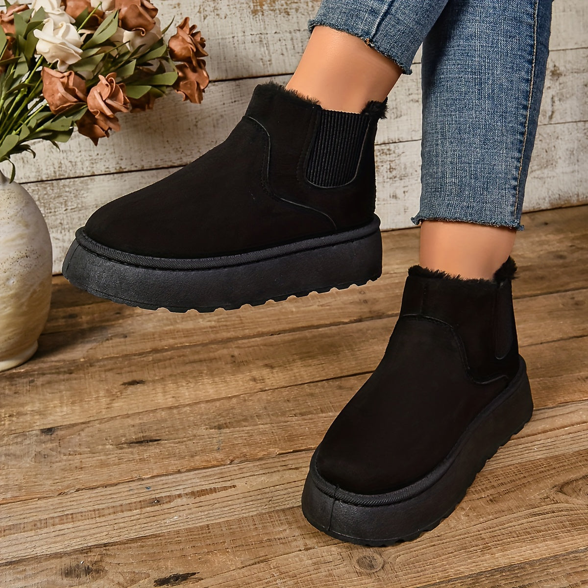Black platform Chelsea boots for women with elastic side panels and flexible non-slip tread