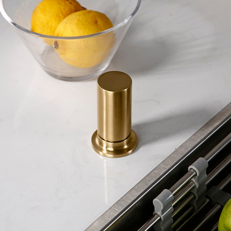 Calm Glade - Modern Kitchen Faucet with Sprayer