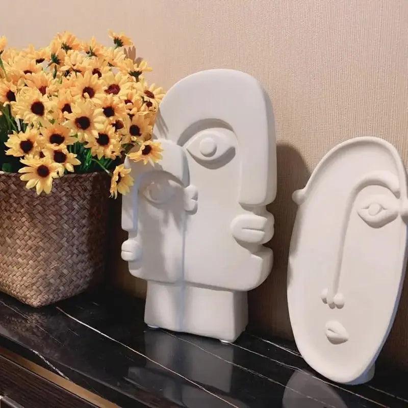 Ashen Lantern - Nordic Ceramic Face Vase