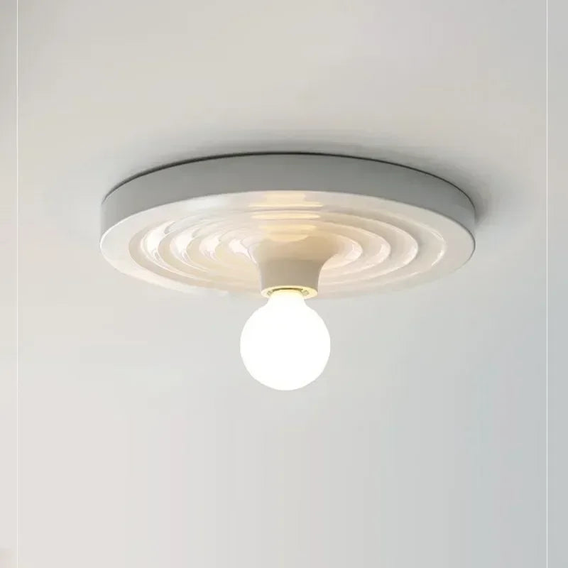 Pine Tide – Bauhaus Lamp