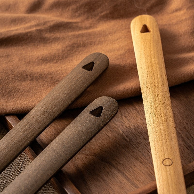River Wave - Wooden Long Handle Magnetic Shoehorn