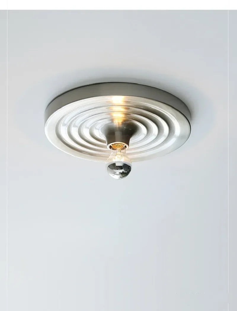 Pine Tide – Bauhaus Lamp