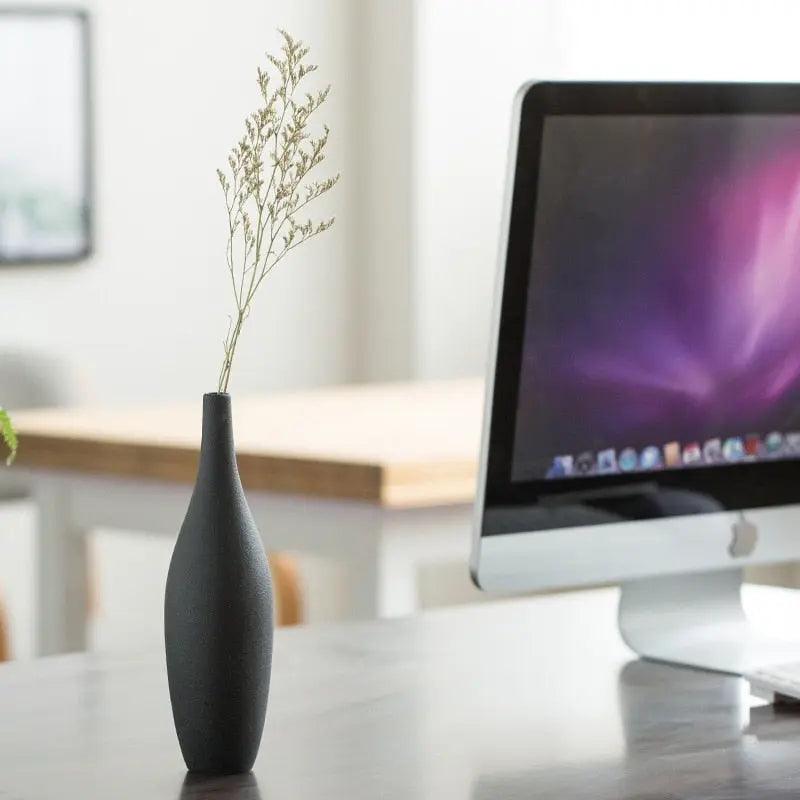 Hearth Pearl - Modern Minimalistic Vase