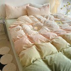 Yara - Pastel Peachy to Green Gradient Fleece Bedding Set