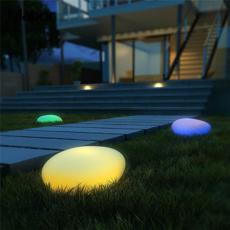 Noa - Indoor & Outdoor Solar Cobblestone Light