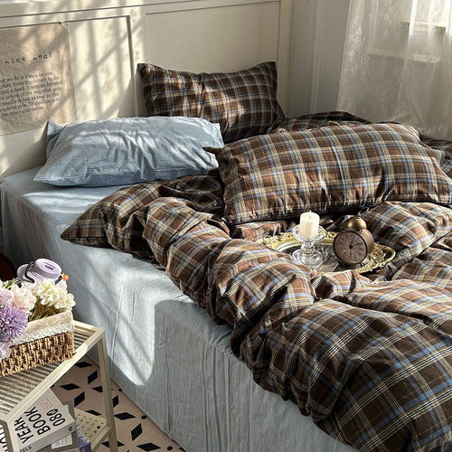 Astra - Vintage Brown Plaid Bedding Set